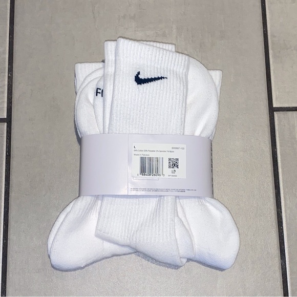 Brand new Nike socks  dri fit 3 pairs white mens size L - Picture 2 of 5
